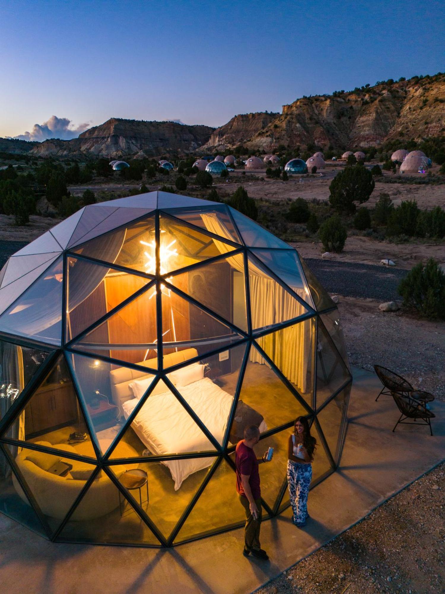 Clear Sky Resorts - Bryce Canyon - Unique Stargazing Domes Cannonville Exterior foto